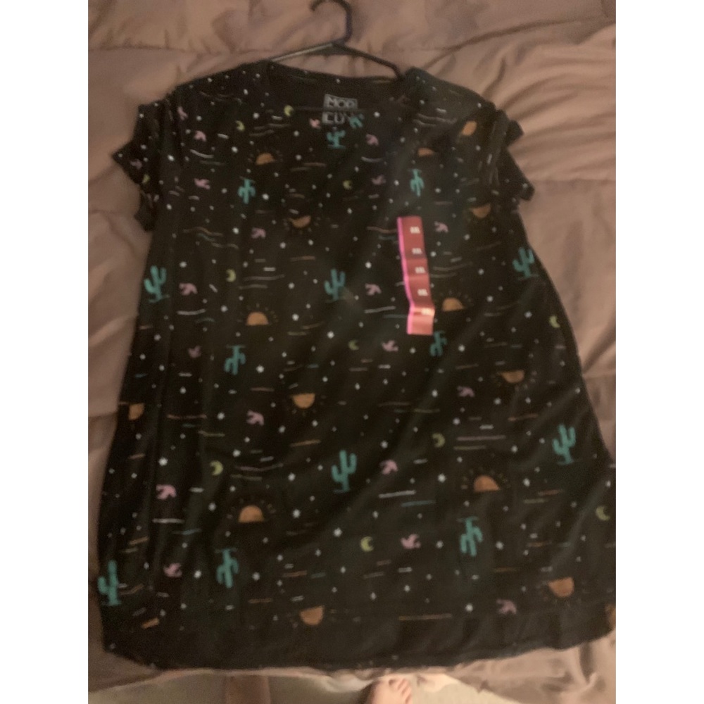 T-shirt - Picture 1 of 1